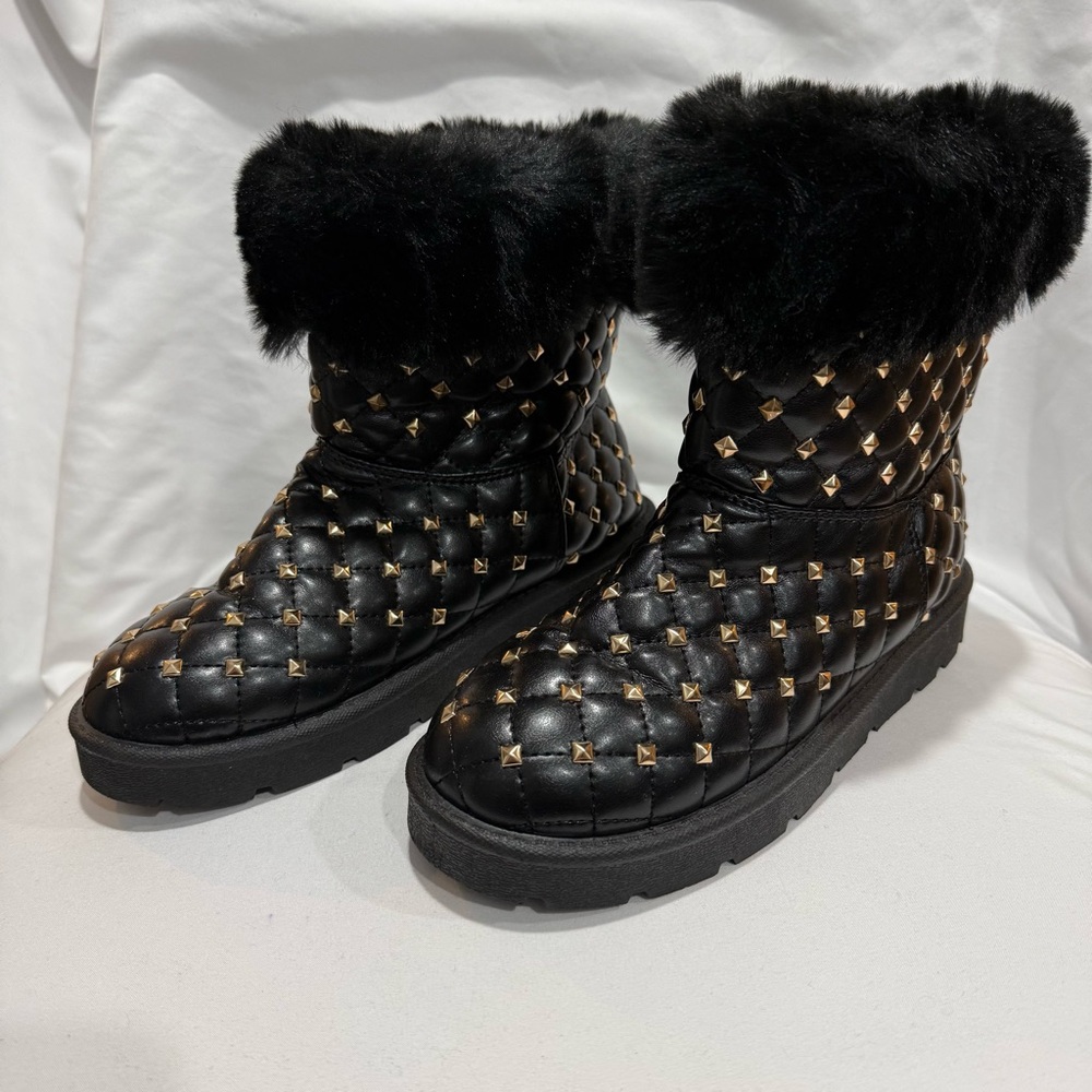Rouge Helium Studded Quilted Faux Fur Winter Boots Size 8.5 Luxe Street Style
